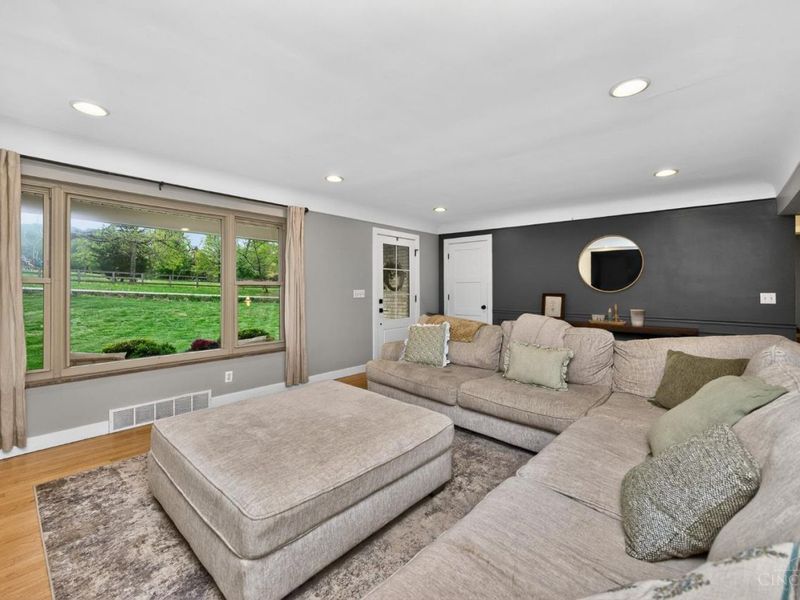7204 Barret Road, West Chester, OH 45069 Photo 18