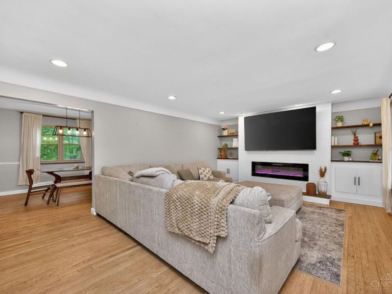 7204 Barret Road, West Chester, OH 45069 Photo 2