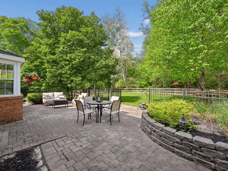 2740 Bentley Court, Anderson Twp, OH 45244 Photo 41