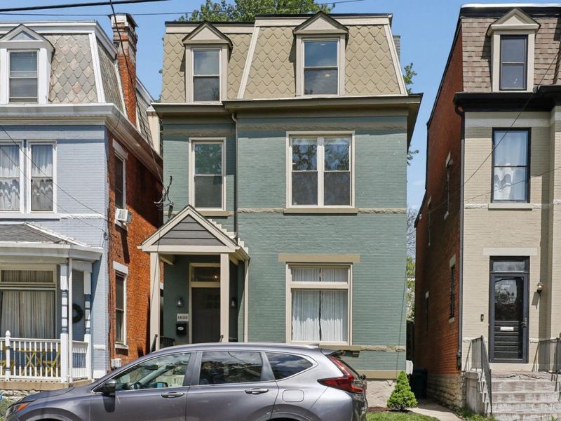 1832 Chase Avenue, Cincinnati, OH 45223 Photo 2