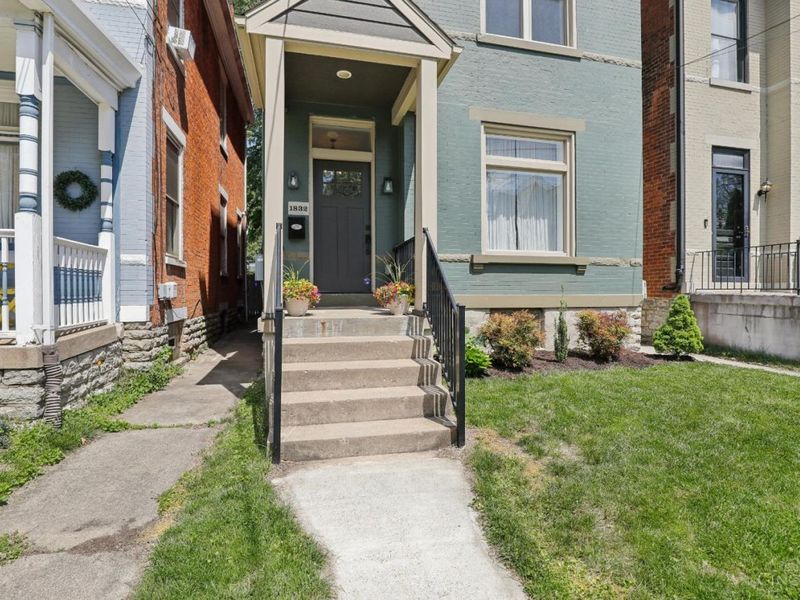 1832 Chase Avenue, Cincinnati, OH 45223 Photo 3