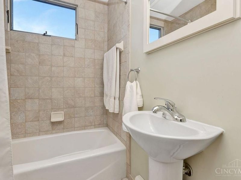 110 Springwood Drive, Oxford Twp, OH 45056 Photo 23