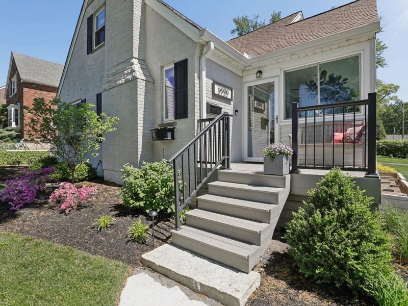 5900 St Regis Drive, Sycamore Township, OH 45236 Photo 2