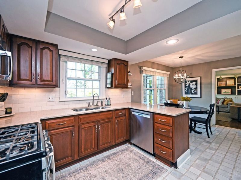 1320 Stonemill Court, Wyoming, OH 45215 Photo 17