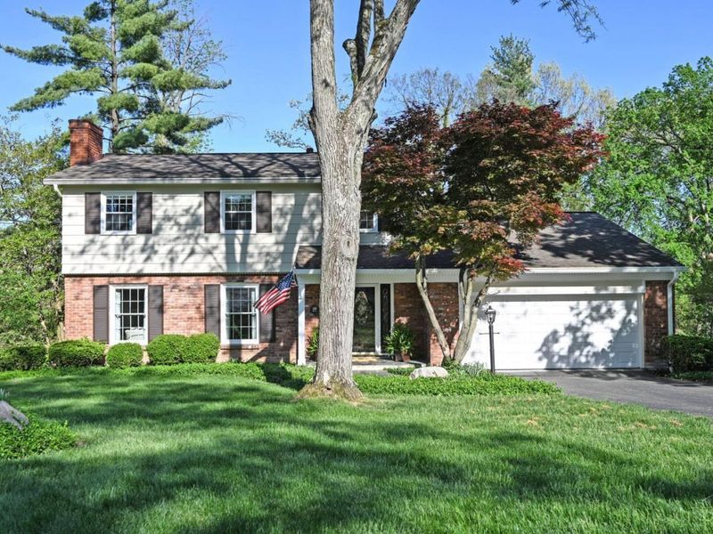 1320 Stonemill Court, Wyoming, OH 45215 Photo 2