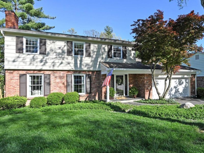 1320 Stonemill Court, Wyoming, OH 45215 Photo 4