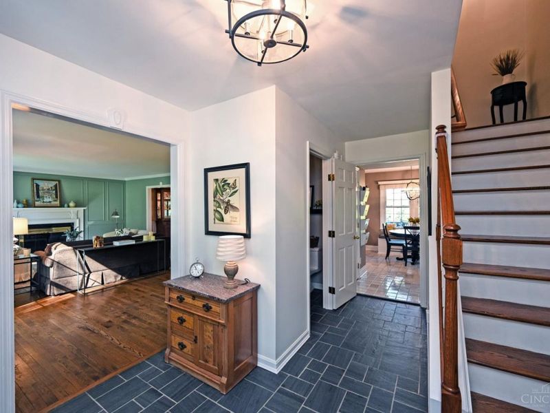 1320 Stonemill Court, Wyoming, OH 45215 Photo 8