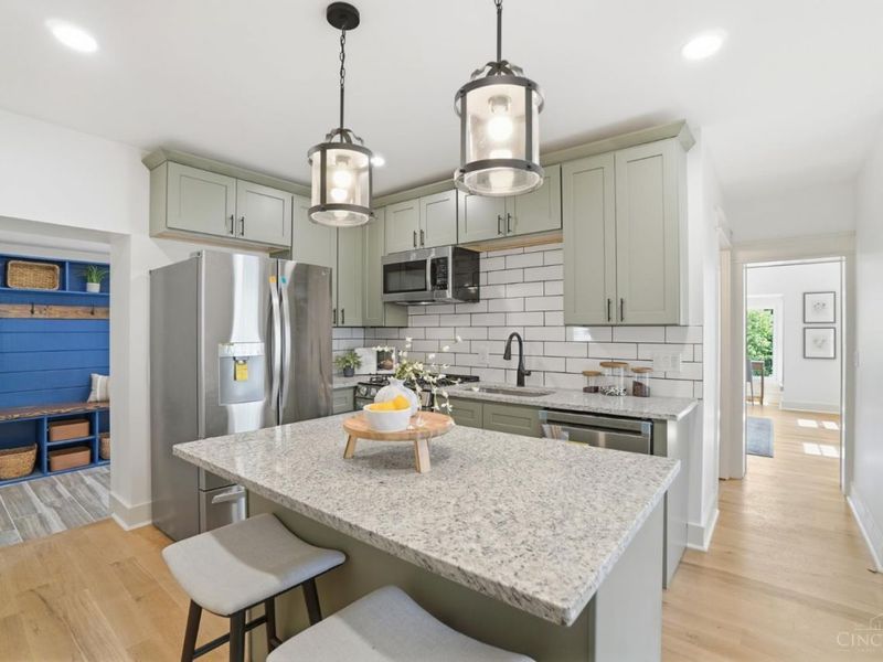 5642 Ridge Avenue, Cincinnati, OH 45213 Photo 6