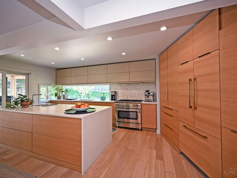 433 Hidden Valley Lane, Wyoming, OH 45215 Photo 9