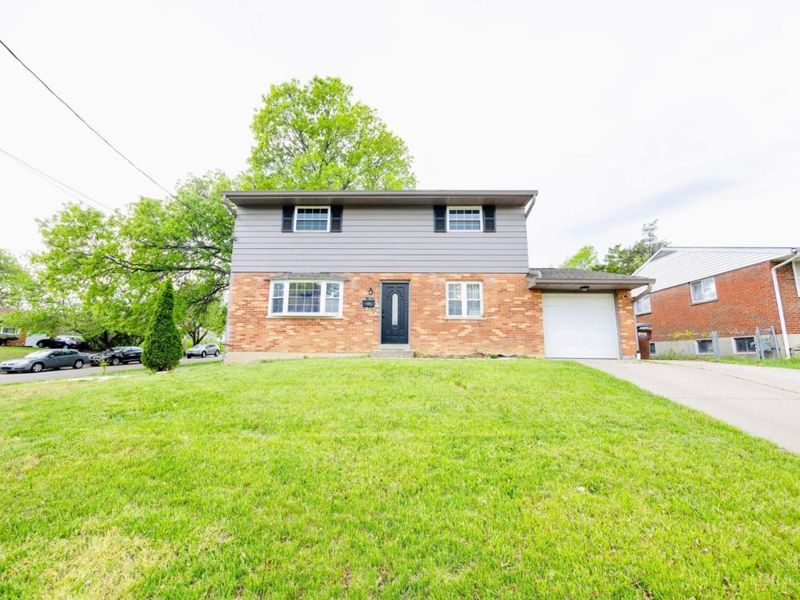 11625 Hollingsworth, Forest Park, OH 45240 Photo 1