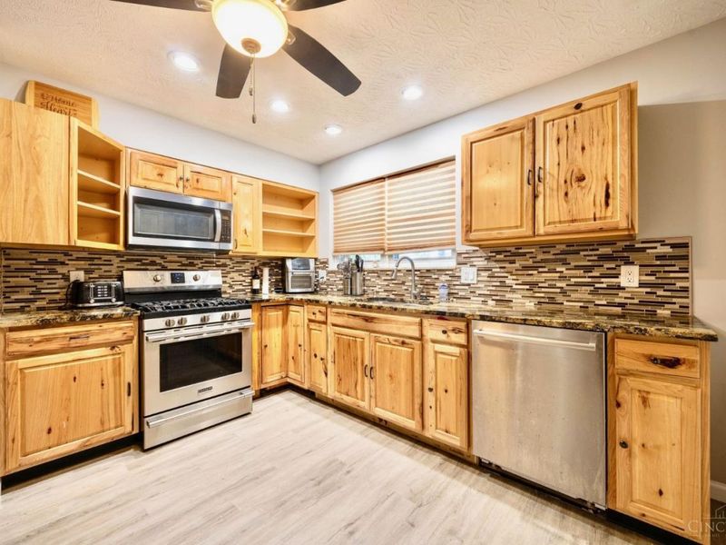 11625 Hollingsworth, Forest Park, OH 45240 Photo 7