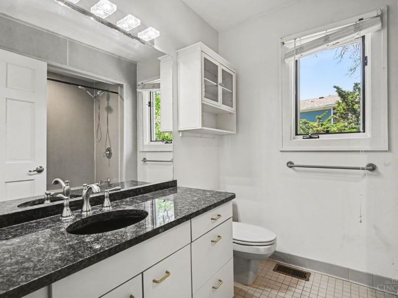 3583 Cooper Road, Blue Ash, OH 45241 Photo 15