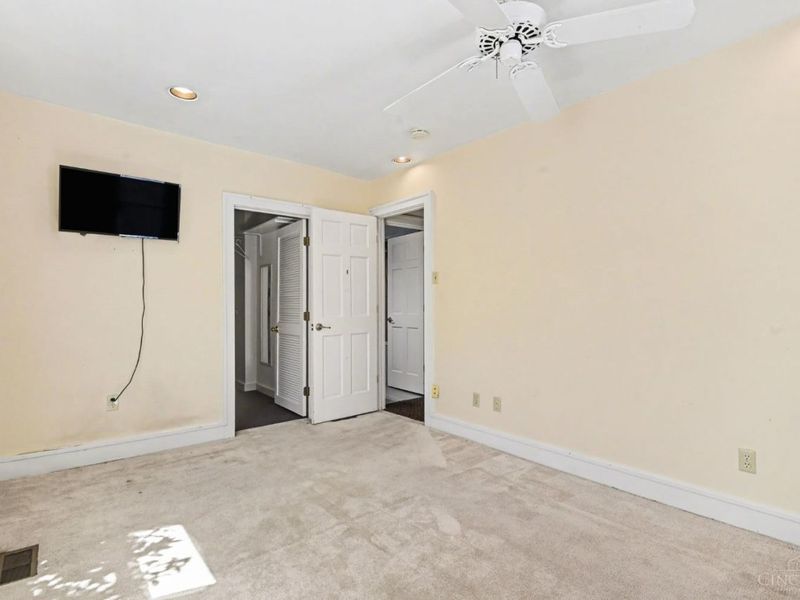 3583 Cooper Road, Blue Ash, OH 45241 Photo 19