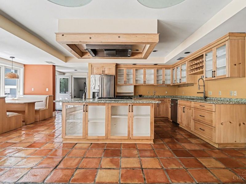 3583 Cooper Road, Blue Ash, OH 45241 Photo 6