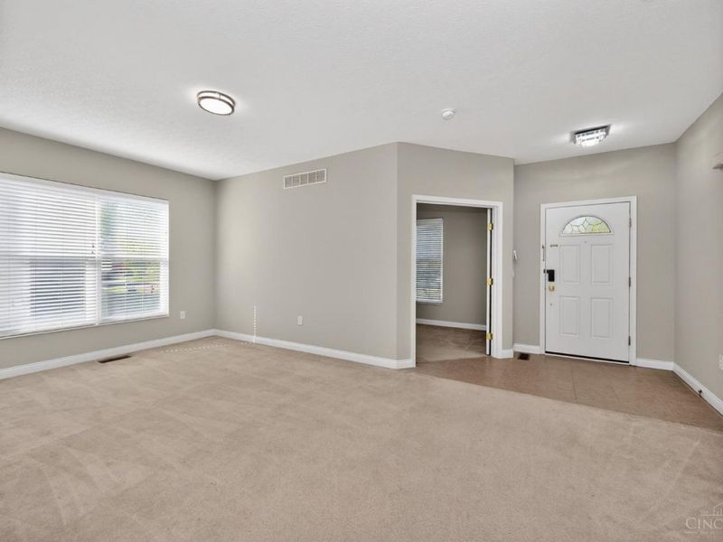 6186 Spires Drive, Miami Twp, OH 45140 Photo 11