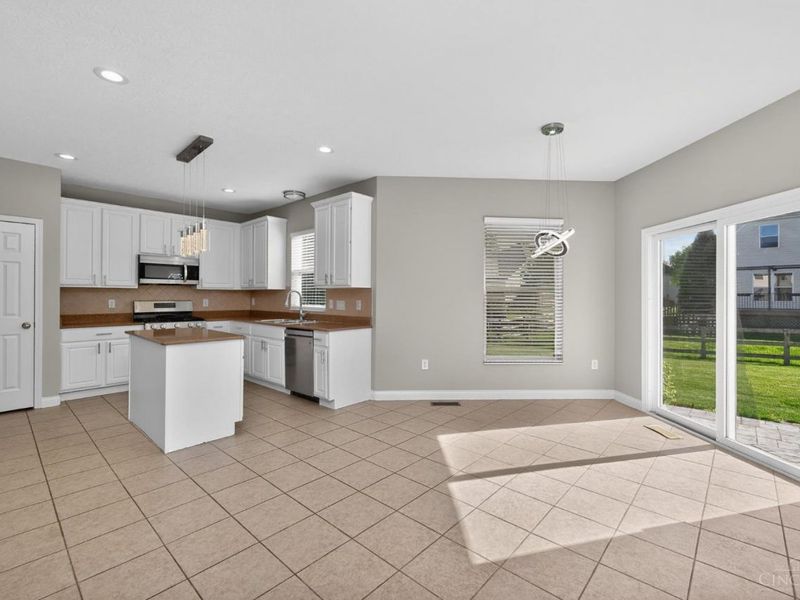 6186 Spires Drive, Miami Twp, OH 45140 Photo 16