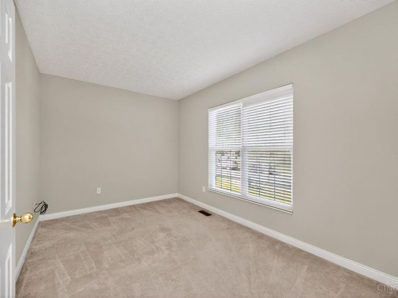 6186 Spires Drive, Miami Twp, OH 45140 Photo 8