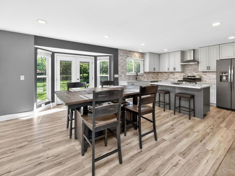 12041 Waters Edge Court, Symmes Township, OH 45140 Photo 9