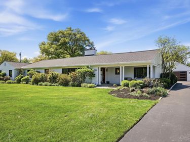 8501 Concord Hills Circle, Sycamore Twp, OH 45243