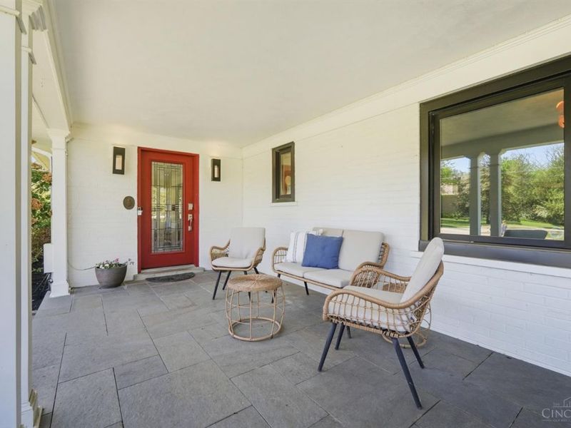 8501 Concord Hills Circle, Sycamore Township, OH 45243 Photo 3