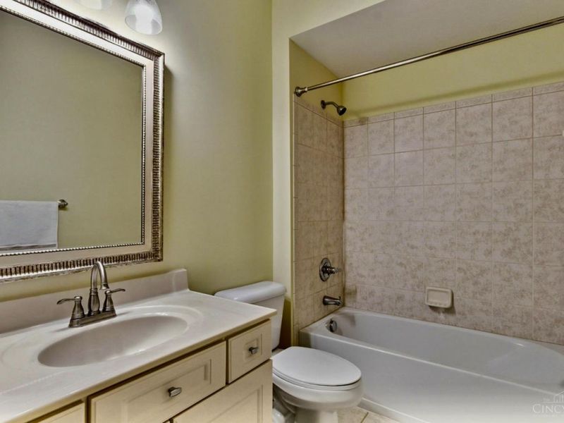 8077 Laurel Lake Court, Liberty Township, OH 45044 Photo 57