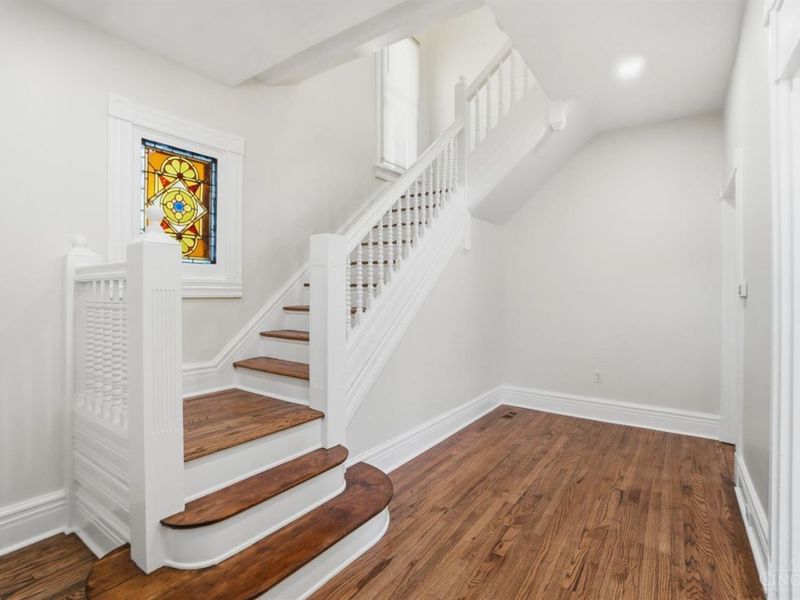 8378 Woodbine Avenue, Cincinnati, OH 45216 Photo 2