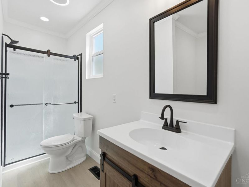 8378 Woodbine Avenue, Cincinnati, OH 45216 Photo 26