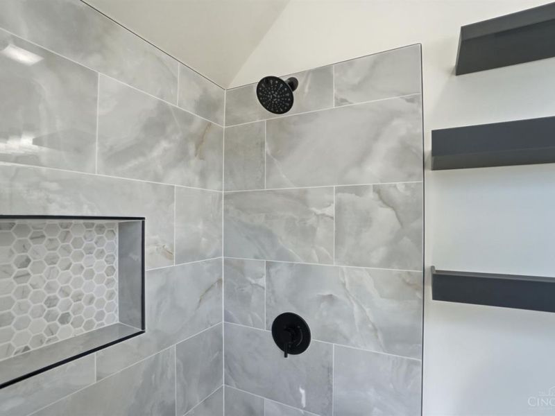 8378 Woodbine Avenue, Cincinnati, OH 45216 Photo 32