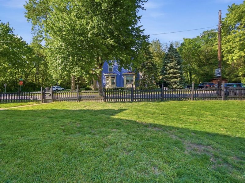 8378 Woodbine Avenue, Cincinnati, OH 45216 Photo 49