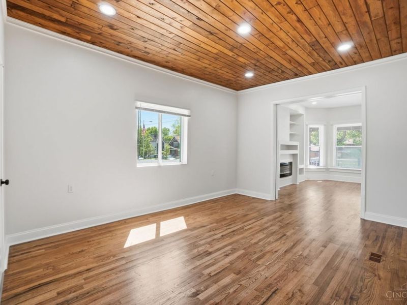 8378 Woodbine Avenue, Cincinnati, OH 45216 Photo 5