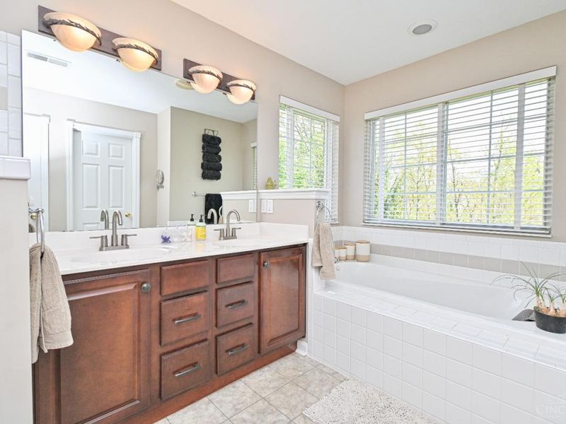5840 Sutters Mill Drive, Green Township, OH 45247 Photo 44
