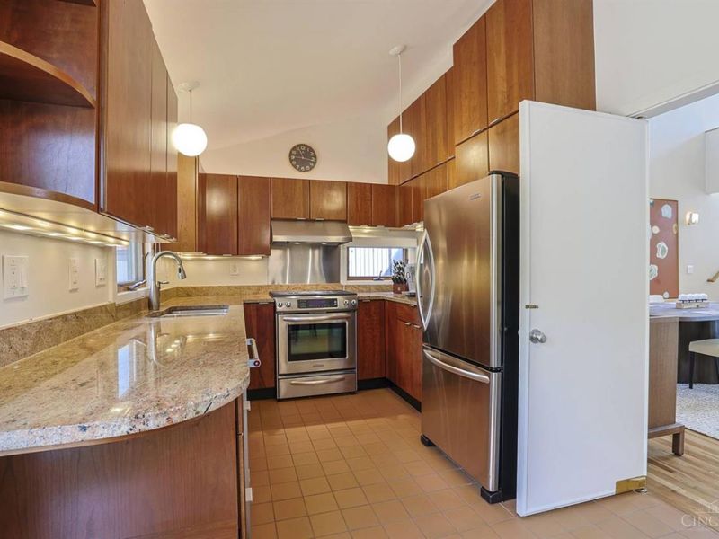 1022 Hatch Street, Cincinnati, OH 45202 Photo 17