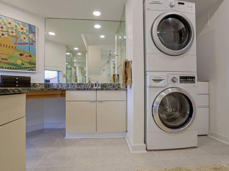 1022 Hatch Street, Cincinnati, OH 45202 Photo 28