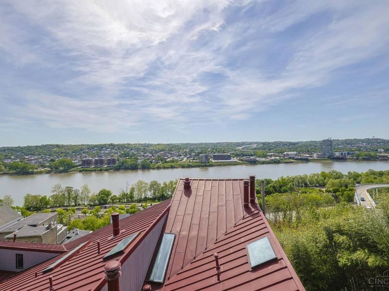 1022 Hatch Street, Cincinnati, OH 45202 Photo 38