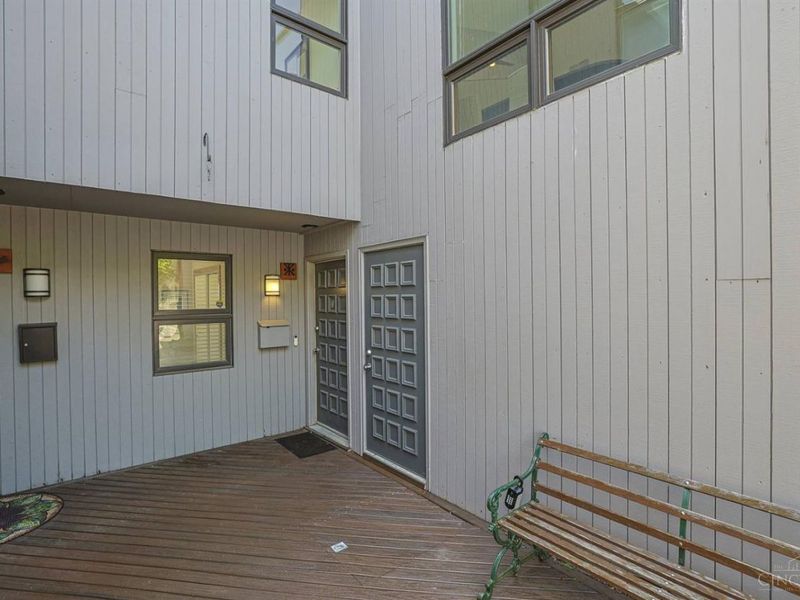 1022 Hatch Street, Cincinnati, OH 45202 Photo 4