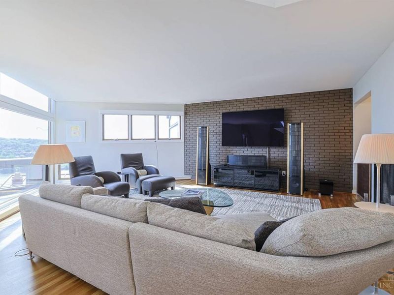 1022 Hatch Street, Cincinnati, OH 45202 Photo 7