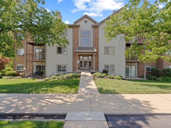 8839 Eagleview Drive, Unit 4, West Chester, OH 45069