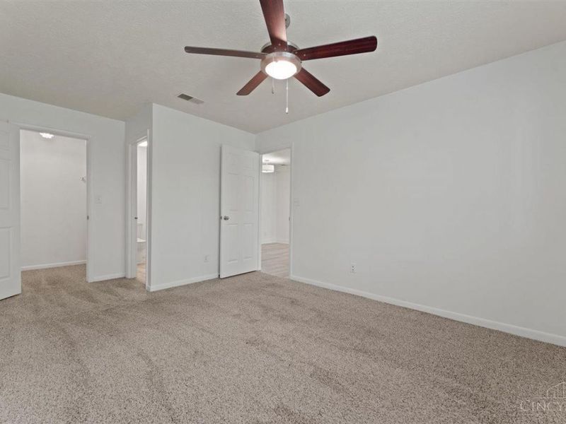 8839 Eagleview Drive, Unit 4, West Chester, OH 45069 Photo 12