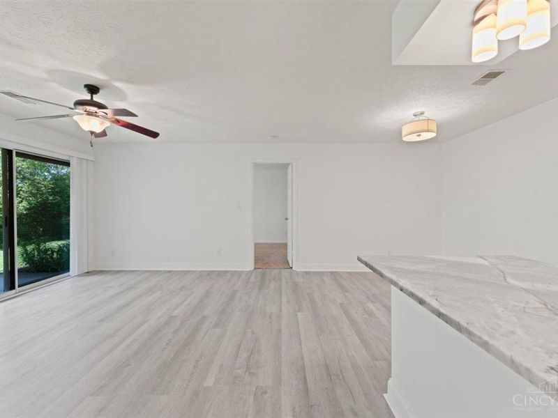 8839 Eagleview Drive, Unit 4, West Chester, OH 45069 Photo 7