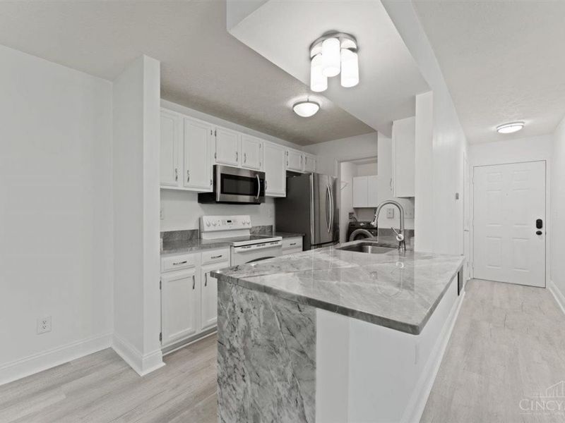 8839 Eagleview Drive, Unit 4, West Chester, OH 45069 Photo 8