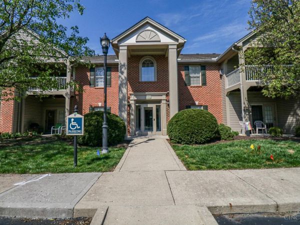8003 Pinnacle Point Drive, Unit 203, West Chester, OH 45069