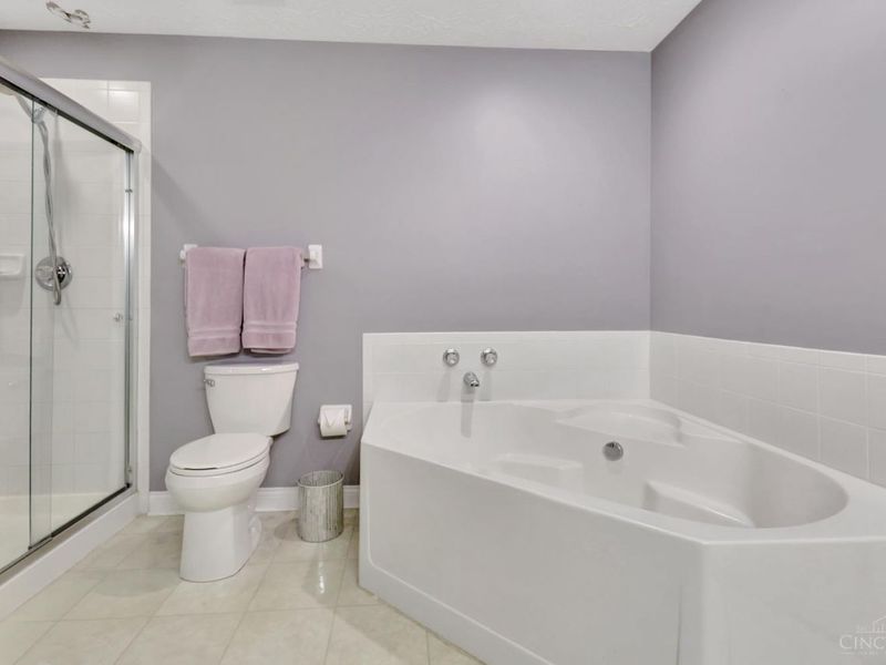 8003 Pinnacle Point Drive, Unit 203, West Chester, OH 45069 Photo 16