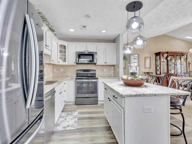 8003 Pinnacle Point Drive, Unit 203, West Chester, OH 45069 Photo 5