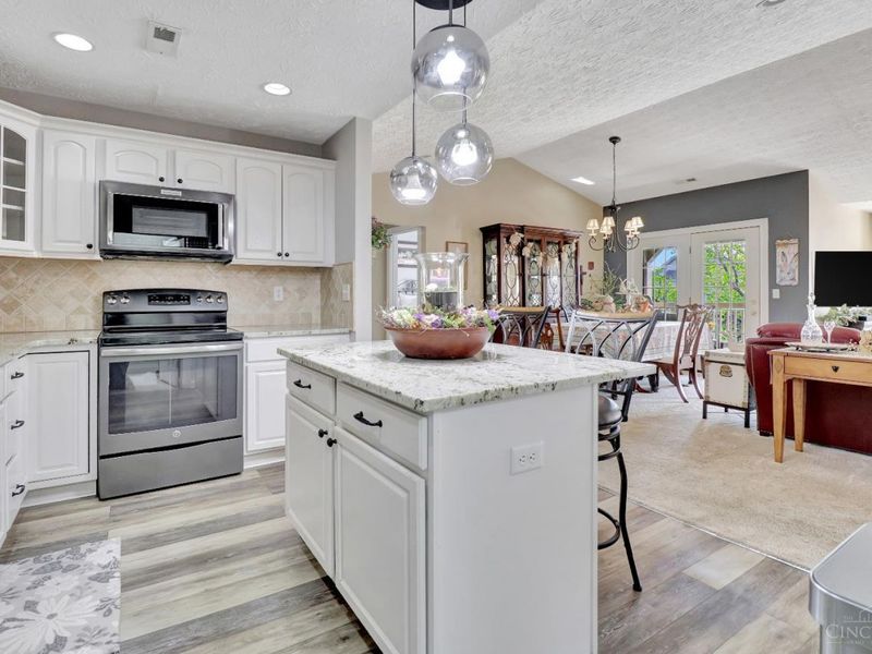 8003 Pinnacle Point Drive, Unit 203, West Chester, OH 45069 Photo 6