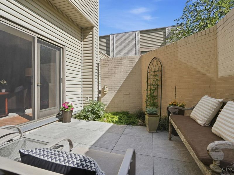 2388 Dana Avenue, Cincinnati, OH 45208 Photo 36