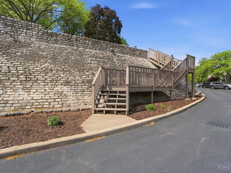 2388 Dana Avenue, Cincinnati, OH 45208 Photo 42