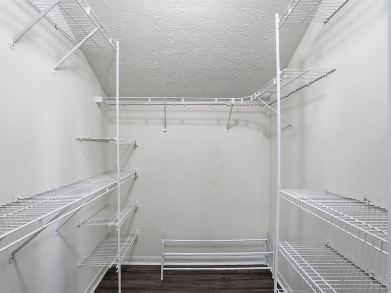 9436 Colegate Way, West Chester, OH 45011 Photo 22