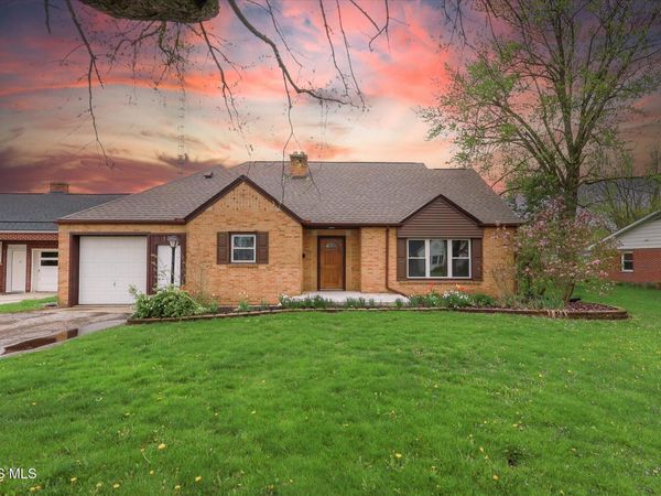 109 W Lugbill Road , Archbold, OH 43502
