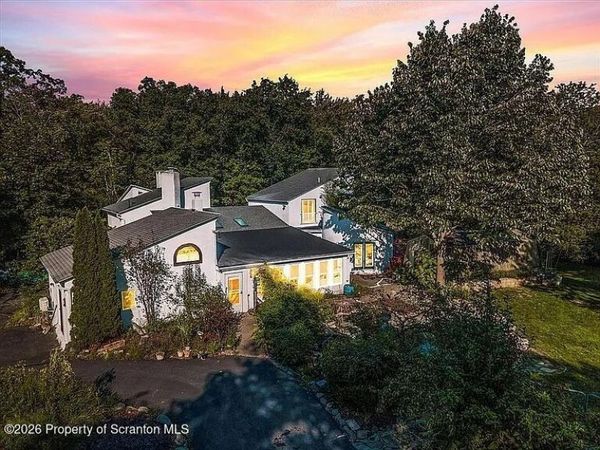 460 Reeders Run Road, Stroudsburg, PA 18360