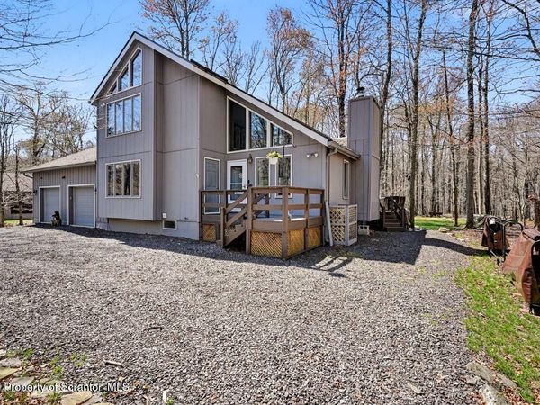 66 Norton Drive, Unit # V2534, Clifton Twp, PA 18424